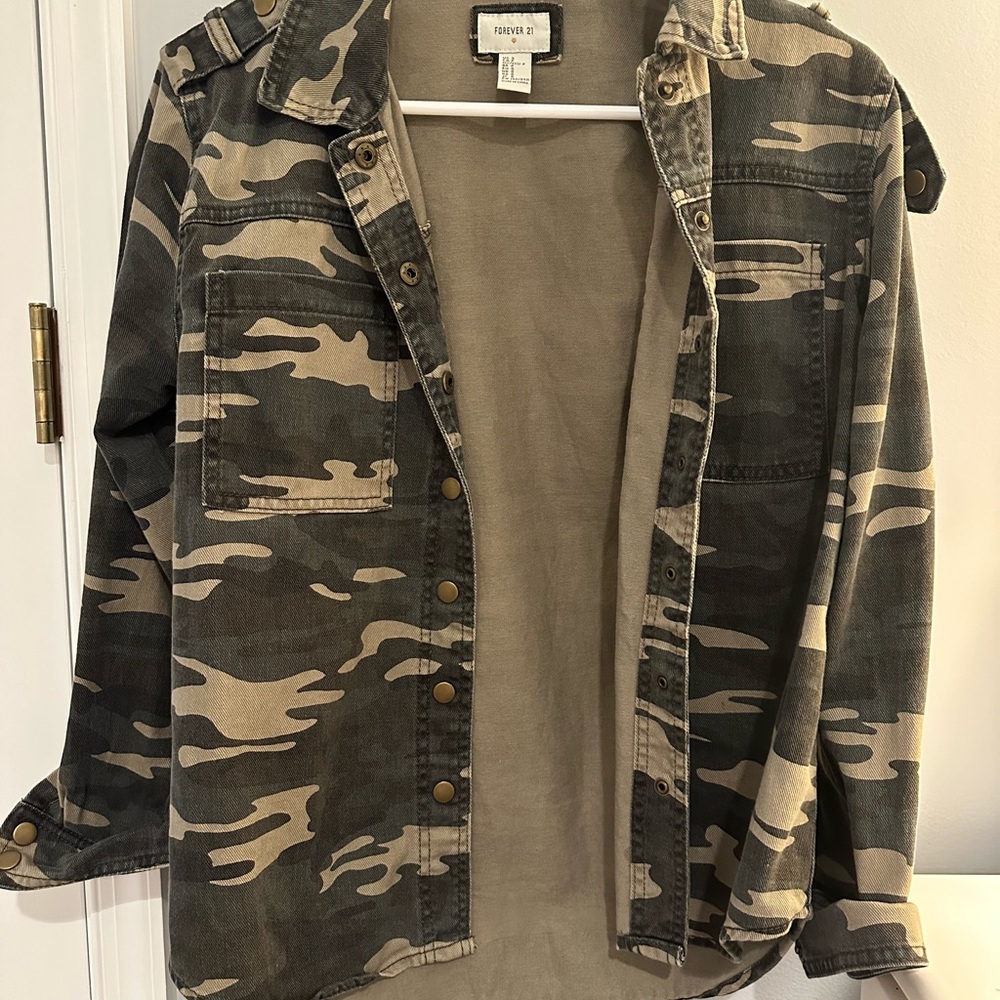 Forever 21 camo jacket